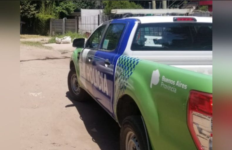 PATRULLERO. El ataque se produjo en una vivienda del barrio Centro de Villa Rosa.