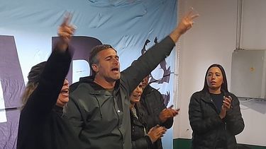 LOS MUCHACHOS PERONISTAS. Achával encabezó el plenario del justicialismo en Pilar.