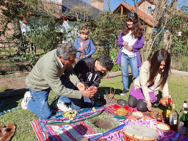 Otros rituales para el día de la Pachamama. (blogspot.com)..jpeg