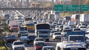 OBRAS. La interrupción de carriles de la Panamericana genera demoras y peligro..