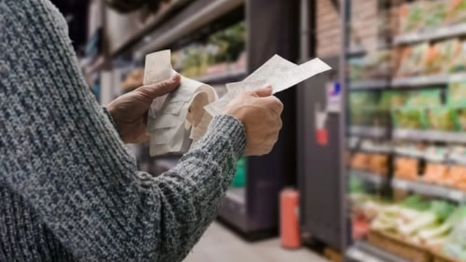 La Cuenta DNI del Banco Provincia ofrece beneficios especiales, con promociones en librerías, mercados bonaerenses, universidades y marcas exclusivas.