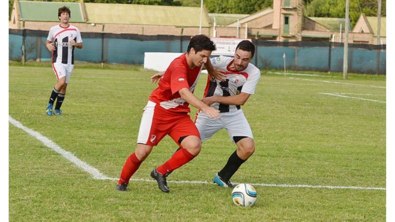 REVANCHA. En 2016, Training Code perdió la final frente a El Rojo..