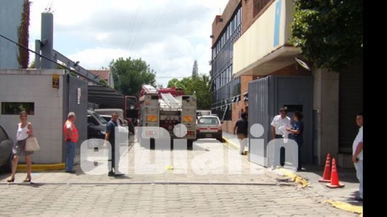 El fuego fue sofocado rápidamente, hubo temor por el humo que se generó en el lugar..