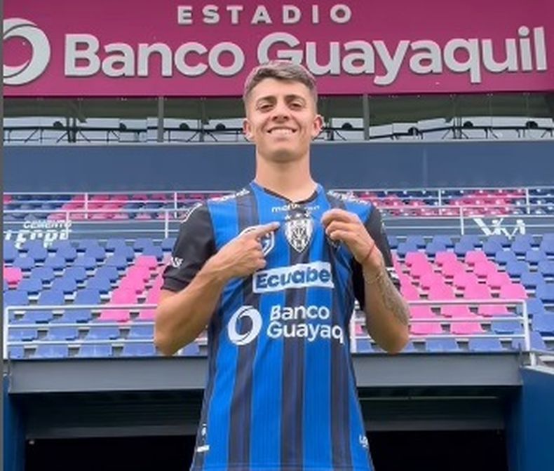 REFUERZO. Thiago Santamaría con la camiseta del IDV.