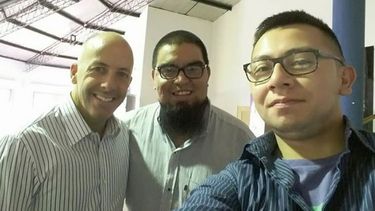 PEDIDO. Los impulsores del proyecto se reunieron con Ducoté en busca de ayuda..