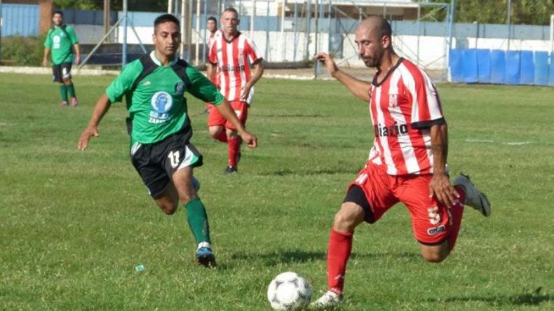 CONDUCCIÓN. Diego Risso, de Atlético. .