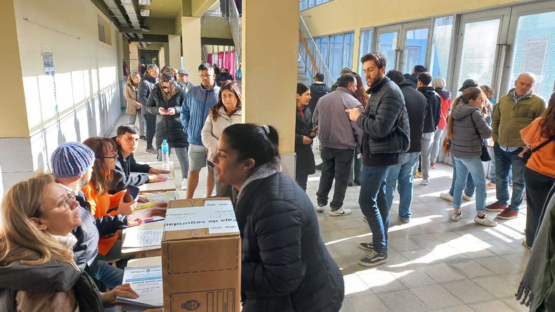 La Escuela 48 de Villa Rosa, el día de las PASO 2023.
