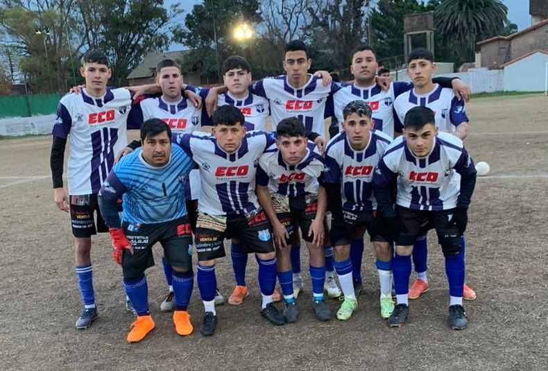 LÍDER. La Sub 21 de Flecha Azul logró un gran triunfo en Don Torcuato.