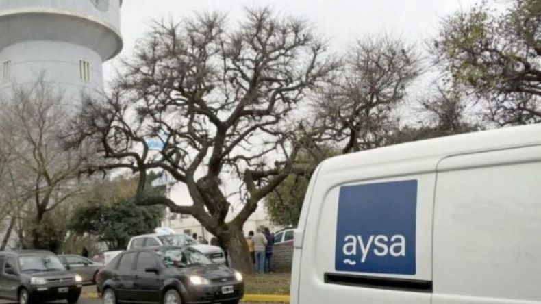 TARIFAZO DEL AGUA. Aysa llegó a Pilar a mitad de año. Ahora sube la tarifa un 44%..