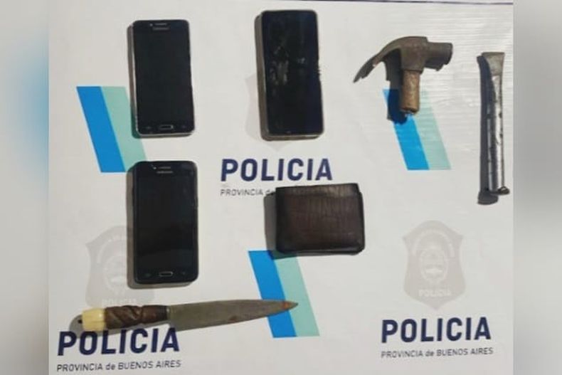Los elementos sustraídos por los ladrones a una de las víctimas de los violentos asaltos.&nbsp;