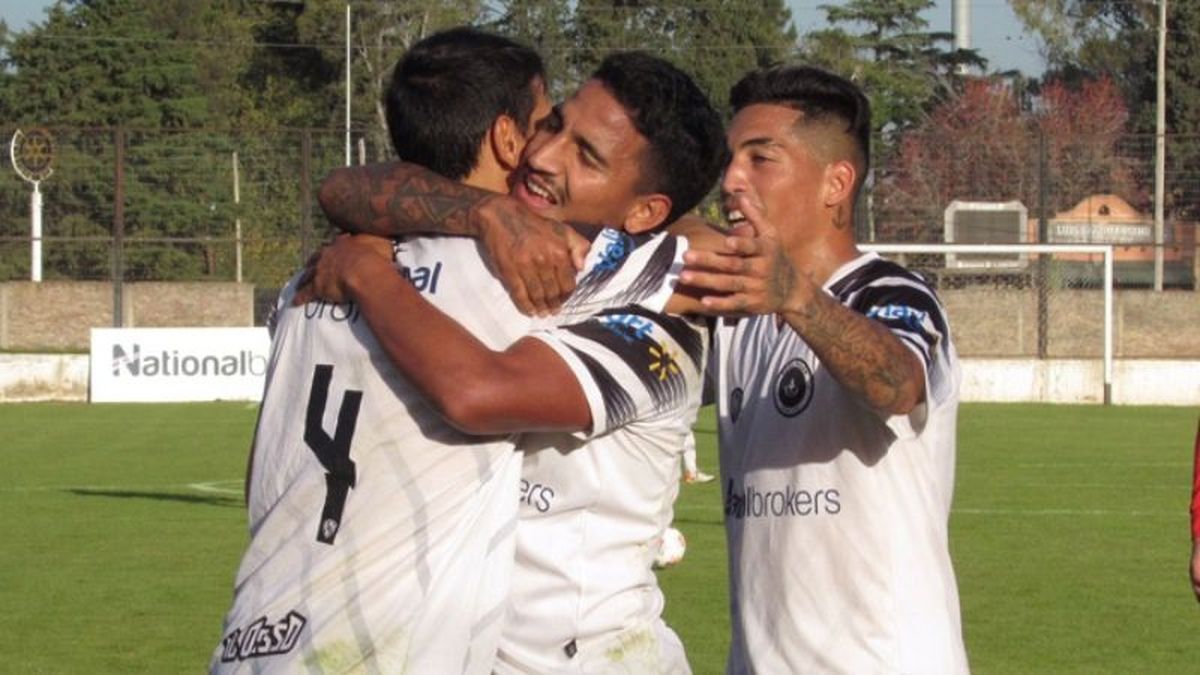 Berazategui le ganó a Deportivo Español en la apertura de la 13ra. fecha de  la Primera C