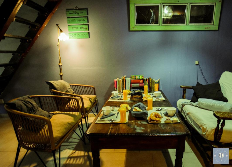Casa pet friendly y comida vegana. (@vagamundohostelcarhue). (2).png