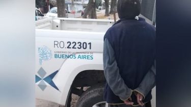 lo detienen por robar placas en el cementerio de derqui