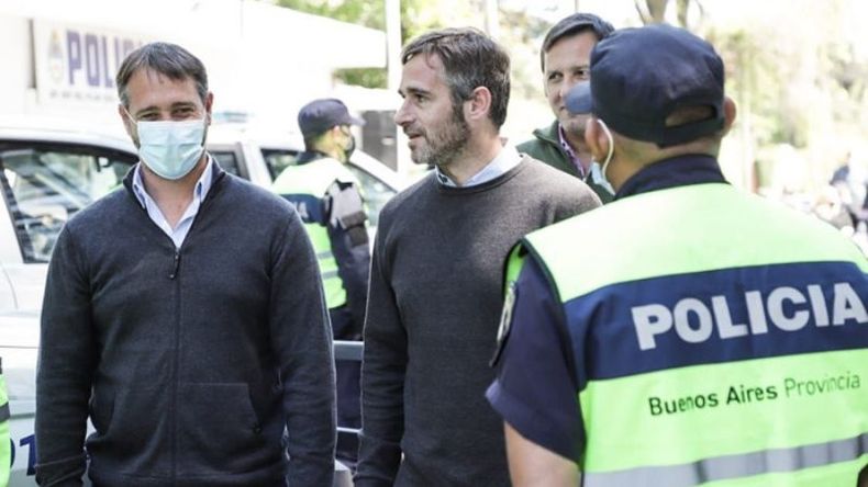 GIRA. Achával ya presentó los patrulleros en Villa Rosa, Del Viso y Manuel Alberti..