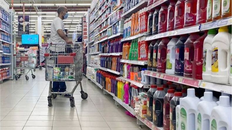 MÁS CONSUMO. El personal ocupado en el sector cayó 0,5%..