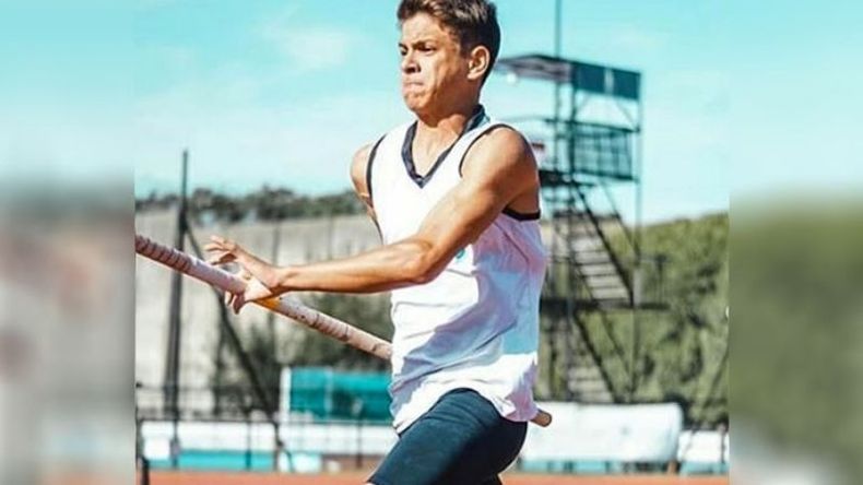 ESTUDIO. Berthelot quiere ir perfeccionando su técnica en salto con garrocha..