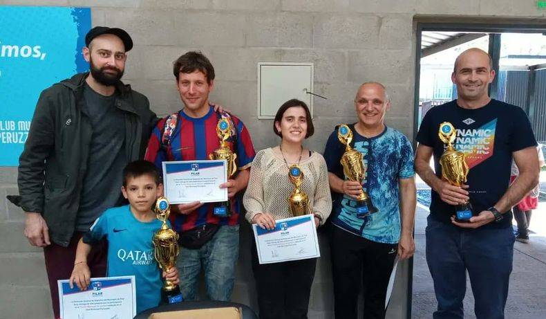 Es un orgullo y una felicidad enorme recibir a los deportistas pilarenses que con mucho esfuerzo y dedicación representan a Argentina y a nuestro distrito en el mundo. Gracias por acompañarnos. Dirección de Deportes Pilar / @DeportesPilar.