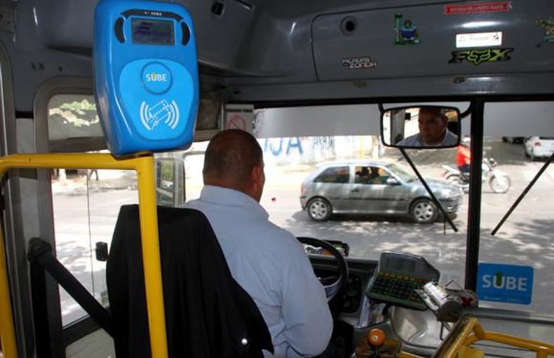 El Gobierno oficializó que el boleto de transporte público se podrá abonar con cualquier medio de pago electrónico.