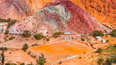 una cancha de futbol de argentina fue elegida entre las mas increibles del mundo