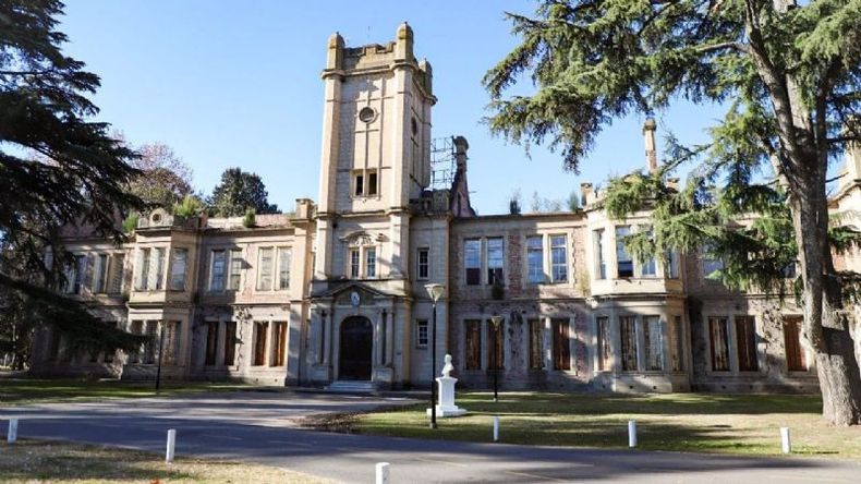 El Instituto Pellegrini es la sede elegida para poner en funcionamiento la Universidad de Pilar..