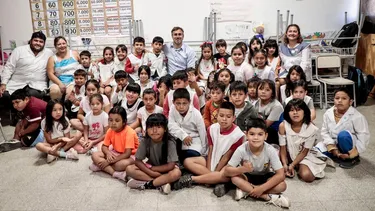 CHICOS Achval con los alumnos de la Primaria N50 del Polo Educativo