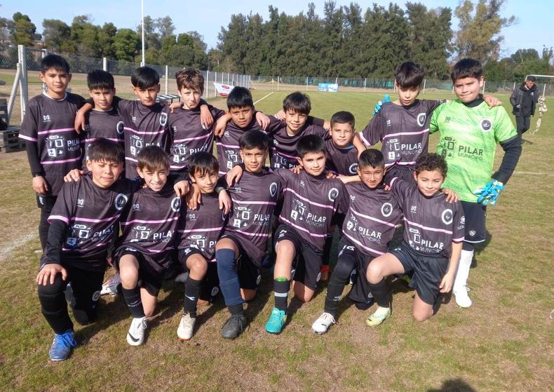 La 2012 de Real Pilar quiere ser protagonista del campeonato.