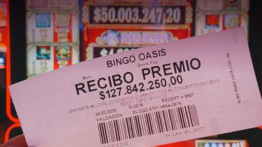 El afortunado apostador obtuvo uno de los premios más altos entregados por el Bingo Oasis.&nbsp;