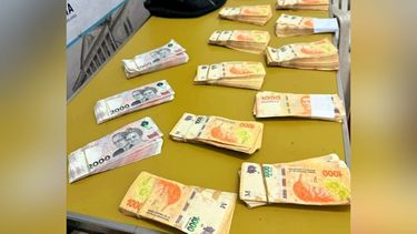 1,5 MILLONES DE PESOS. Fueron incautados arriba del techo de la casa del detenido.&nbsp;