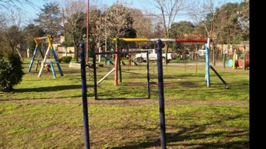La plaza que recuerda a un trabajador, sin cartel