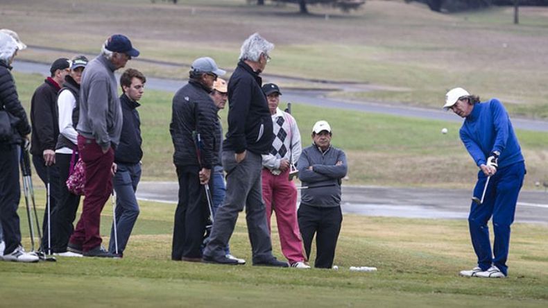 ACCIÓN. La jornada reunió a 70 jugadores, en Pilar GC..