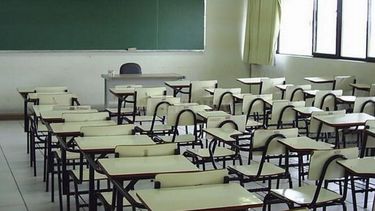 LAS AULAS ESPERAN. Los docentes comienzan mañana el debate por el salario. .