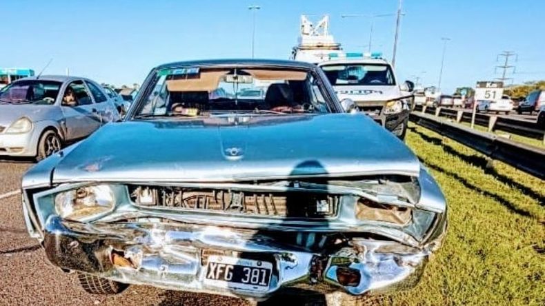 Dodge Polara, uno de los automóviles involucrados en el choque. .