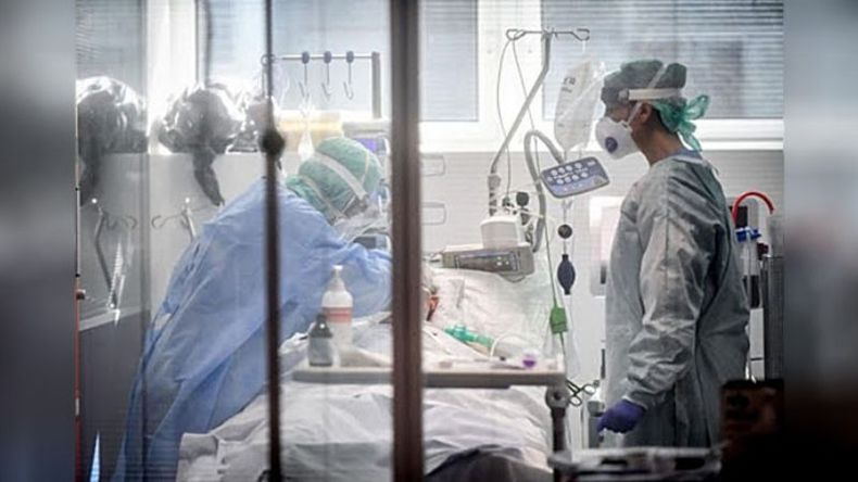 CASOS. Se produjo ayer el récord de fallecimientos por Covid-19..