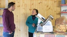 SE VENDE. Achával subrayó la difícil situación del comercio..