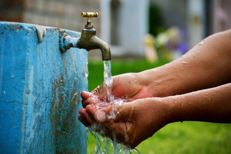 El incremento en las facturas de agua por parte de Aysa entraron en vigencia en agosto y ya se ve reflejado en las boletas de este mes.