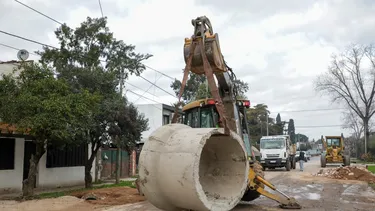 EN OBRA. El Municipio de Pilar apura los trabajos de infraestructura hídrica.