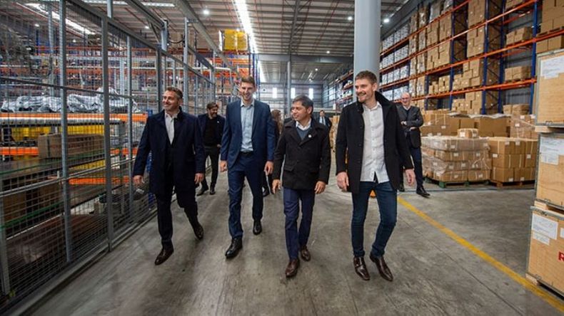 EN MARCHA. Achával y Kicillof recorrieron la planta del Grupo Simpa, en el Parque..
