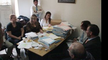 Los opositores volverán hoy a revisar documentos del Municipio..