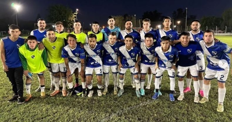 EQUIPO. Unión vuelve al ruedo tras suspenderse por lluvia ante José C. Paz.