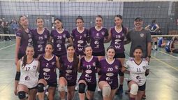 La formación de Sinergia Pilar que ganó en Quinta División.