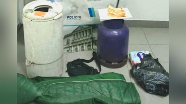 Los elementos recuperados durante el allanamiento.&nbsp;