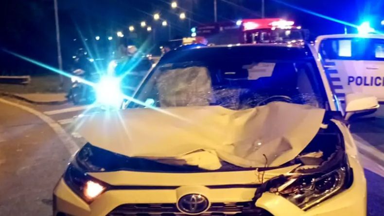 El peatón fue atropellado por una camioneta Toyota.