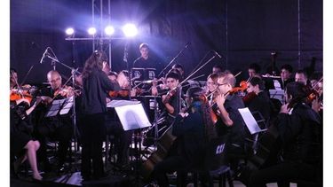 SINFÓNICA. La Orquesta de Pilar, dirigida por Clara Parodi. .