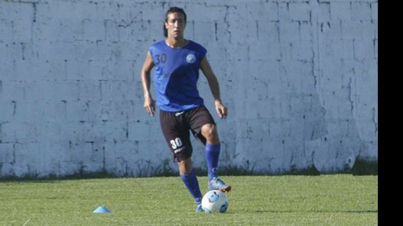 Toscani, de 21 años, afrontó 4 partidos con la Villa, en la B Nacional..