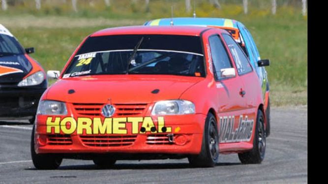 Jaime paseó en el lote de punta. “Hay que sumar en todas las carreras”, sostuvo..
