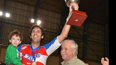 Soldi ascendió como jugador de Pilar a la Liga A1; ahora es el manager del equipo..
