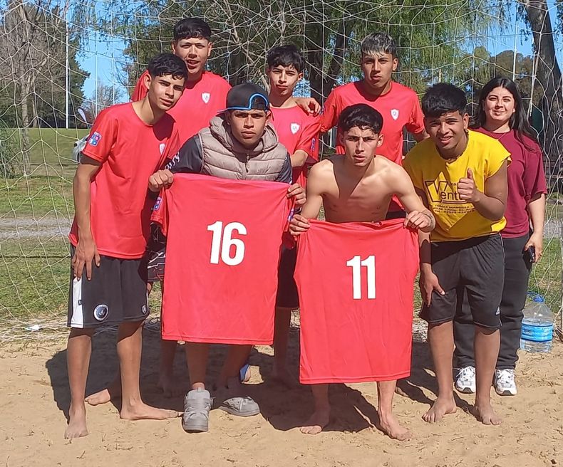 EQUIPO. Los varones de la Sub 18 de Gauchitos quieren su pase a la final Provincial.