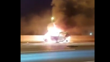 PANAMERICANA. Uno de los vehículos involucrados en el accidente resultó incendiado.&nbsp;