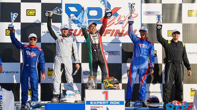 FELICIDAD. Carreira festeja la consagración en lo más alto del podio. (FOTO: ROK CUP SUPERFINAL)..