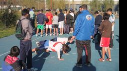 Una de las evaluaciones consistió en medir la resistencia con flexiones de brazos..
